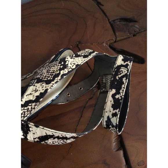 NEW Bebe Bri Snake Stiletto Sandals - Picture 5 of 5